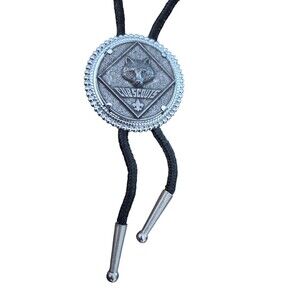 Vintage Boy Scouts Of America Bolo Tie Wolf Cub Scouts Pewter Black Cord